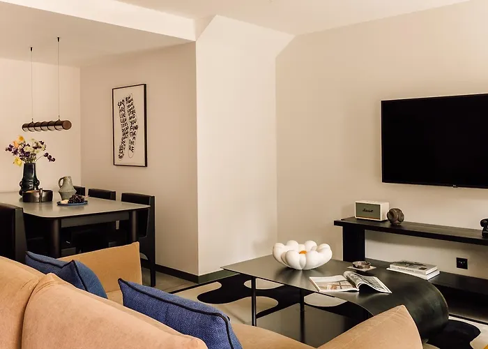 Отель The Rebello & - Small Luxury Of The World Вила-Нова-ди-Гая